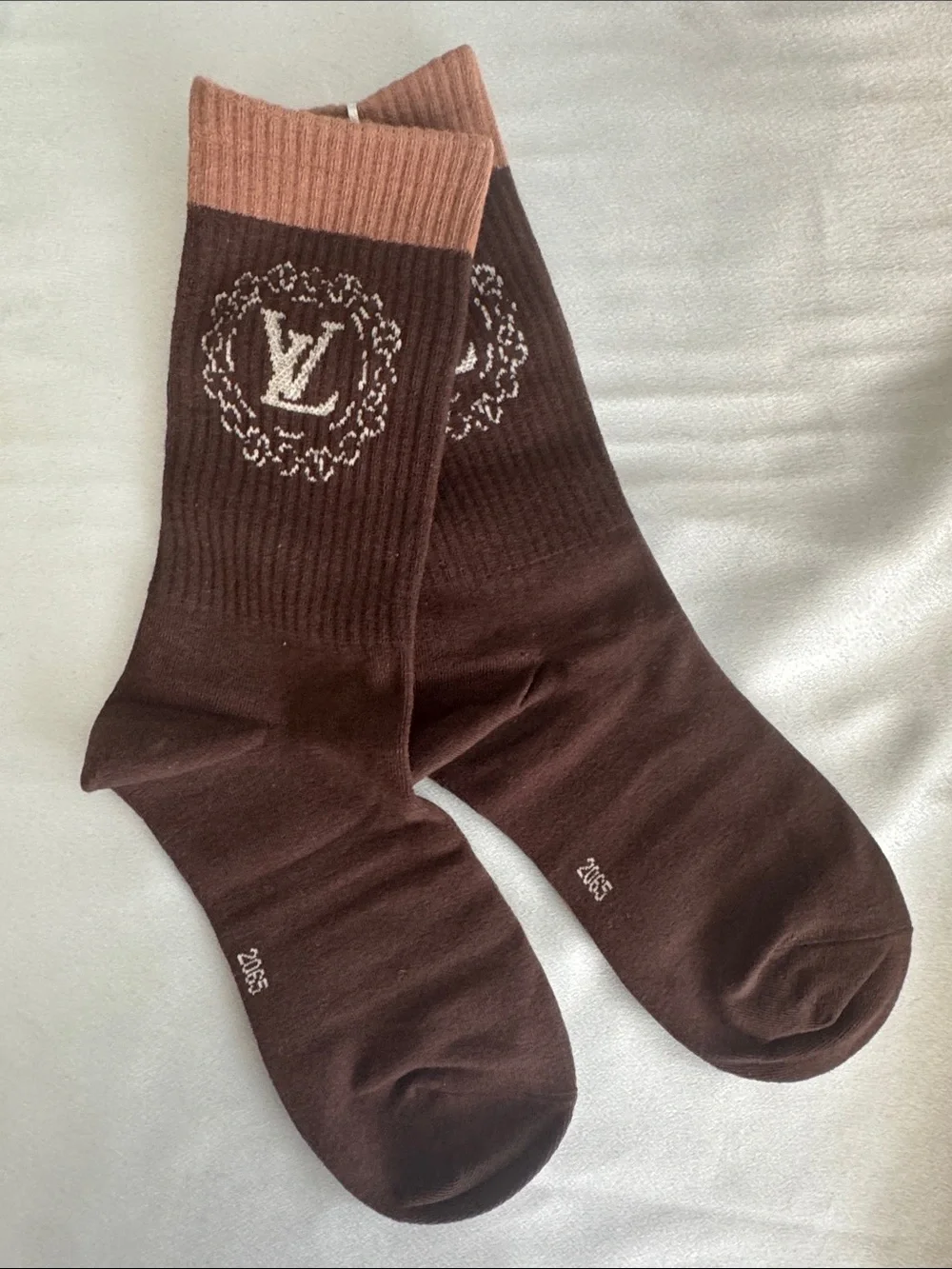 New! Louis Vuitton Brown Crew Socks with Tan Cuff and Monogram